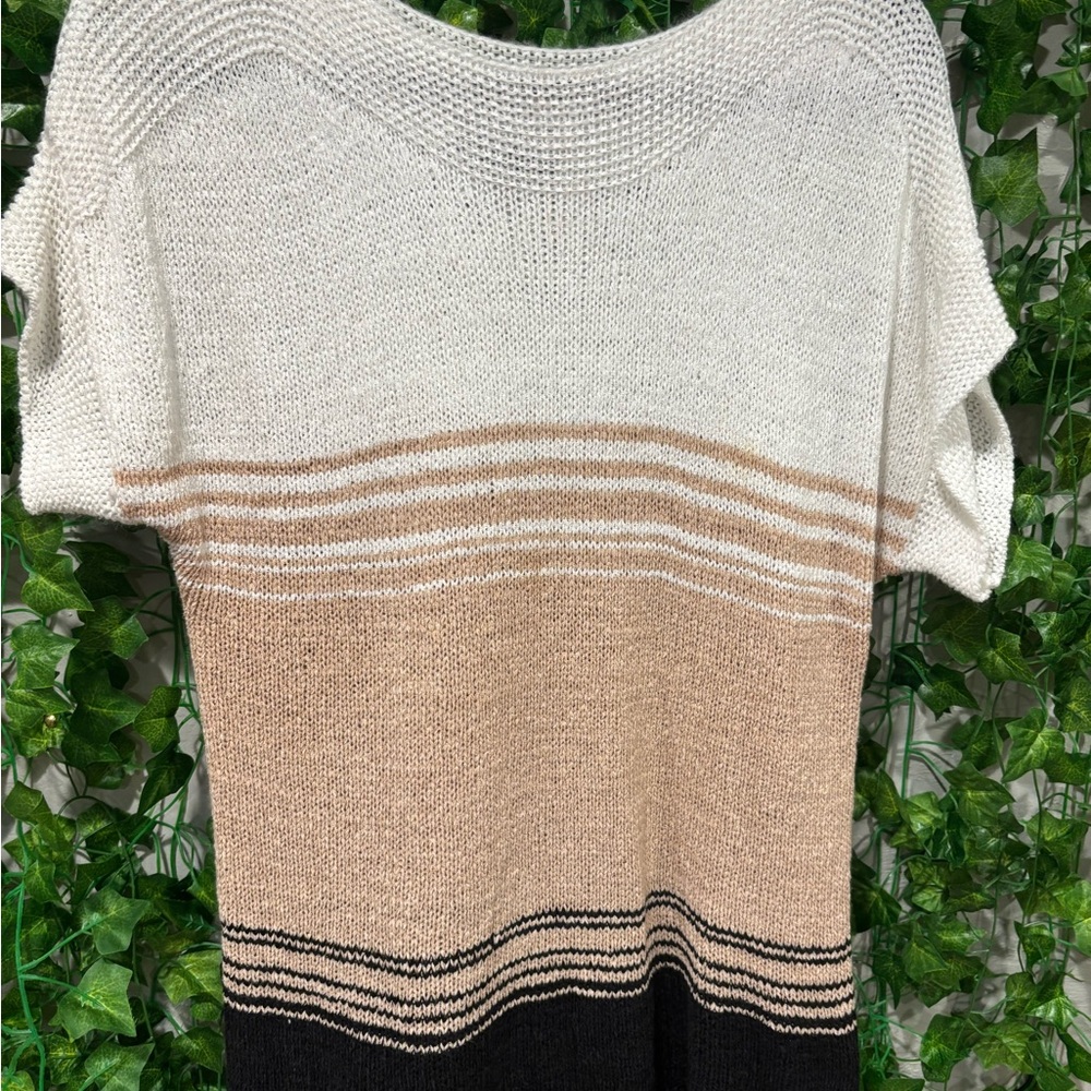 Cable & Gauge Women's Colorblock Sweater in Cream, Tan, and Black